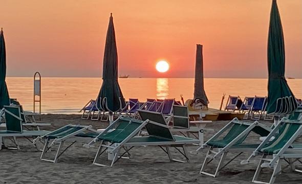 Offerta famiglia: vacanze Settembre Riccione in hotel con BAMBINI GRATIS 